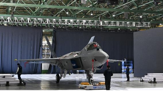 This photo, taken April 6, 2021, and provided by the arms procurement agency, shows a prototype of South Korea's first indigenous fighter jet, the KF-X. (PHOTO NOT FOR SALE) (Yonhap)