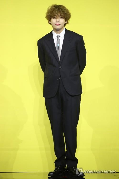 BTS member V poses during a news conference for the group's new digital single "Butter" in eastern Seoul on May 21, 2021. (Yonhap)