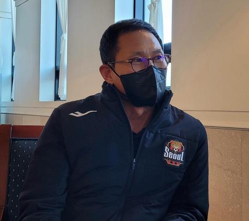 FC Seoul head coach An Ik-soo speaks with Yonhap News Agency in an interview in Namhae, some 500 kilometers south of Seoul, on Jan. 12, 2022. (Yonhap)