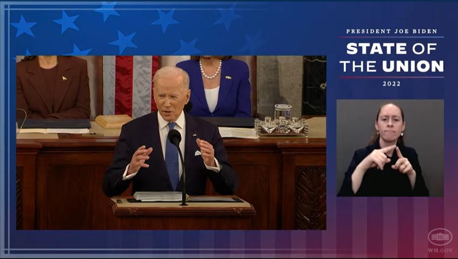 U.S. President Joe Biden (L) is seen delivering a State of the Union address at U.S. Capitol in Washington on March 1, 2022, in this image captured from the website of the White House. (Yonhap)