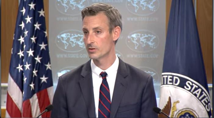 U.S. Department of State Press Secretary Ned Price is seen answering a question in a press briefing at the department in Washington on March 31, 2022 in this image captured from the department's website. (Yonhap)