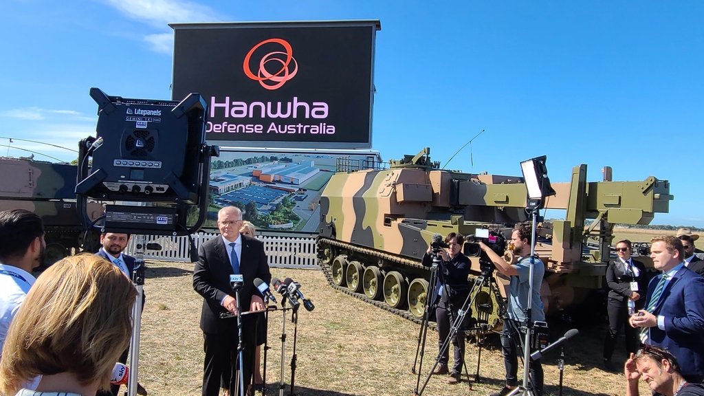 Australian Prime Minister Scott Morrison speaks during a ground-breaking ceremony of a new production line of Hanwha Defense in Geelong, southeastern Australia, on April 8, 2022. (pool photo) (Yonhap)