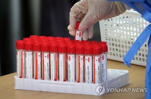 (2nd LD) S. Korea's new COVID-19 cases below 10,000 for 6th day
