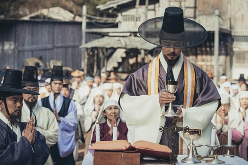 Biopic 'Birth' portrays Korea's first Catholic priest as pioneer