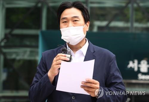 Seoul city councilman sues media outlets for list naming Itaewon tragedy victims