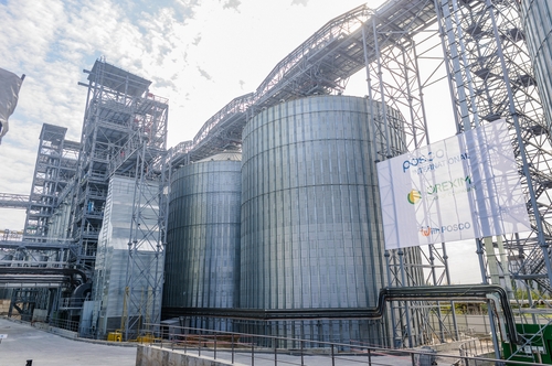 This photo, provided by POSCO International Corp. on Feb. 21, 2023, shows its grain terminal in operation in the southern Ukrainian city of Mykolaiv. (PHOTO NOT FOR SALE) (Yonhap) 