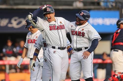 LG Twins beat defending champs Doosan Bears to open 2020 KBO season