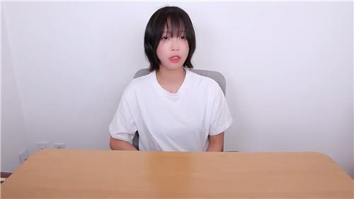 Popular "mukbang" YouTuber Tzuyang is shown in this captured video of her livestream on July 11, 2024. (PHOTO NOT FOR SALE) (Yonhap) 