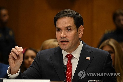 El senador Marco Rubio testifica ante una audiencia del Comité de Relaciones Exteriores del Senado sobre su nominación para Secretario de Estado, en el Capitolio de Washington, DC, el 15 de enero de 2025, en esta fotografía publicada por AFP. (Yonhap)