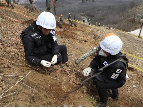 Découverte de restes de la guerre de Corée dans la DMZ