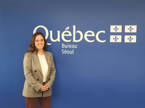Geneviève Rolland, cheffe du Bureau du Québec à Séoul, après l'interview accordée à l'agence de presse Yonhap dans les locaux de sa représentation située au cœur de la capitale sud-coréenne, le mercredi 8 février 2023. 