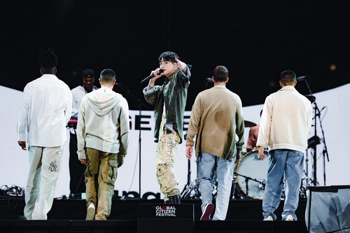 BTS : en tête d'affiche au Global Citizen Festival, Jungkook annonce la sortie prochaine d'un nouveau single