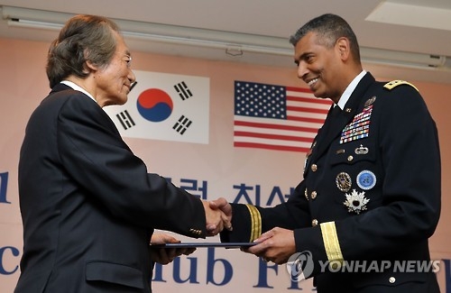 韓米同盟　「いつになく重要」＝在韓米軍司令官