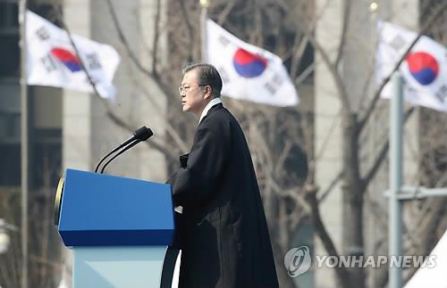 文大統領「米朝対話の完全な妥結を必ず実現…韓国の役割重要」