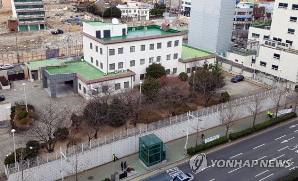 釜山の日本総領事館に大学生とみられる６人侵入