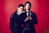［韓流］東方神起の日本デビュー１５周年記念アルバム　オリコン週間１位