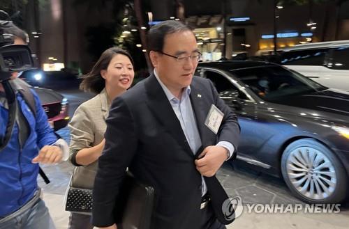 韓国大統領室「韓日高官、徴用訴訟解決など関係改善に向け協議」