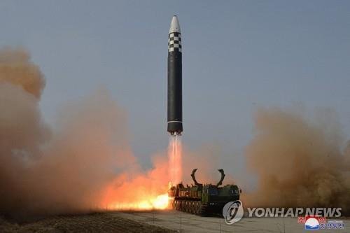 北ミサイルは新型ＩＣＢＭ「火星１７」　２段目分離後に飛行失敗＝韓国軍