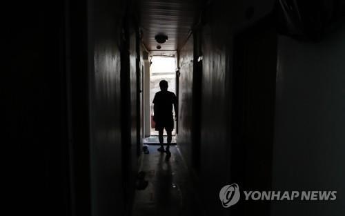 孤独死のリスク群１５２．５万人　単身世帯の２割超＝韓国調査