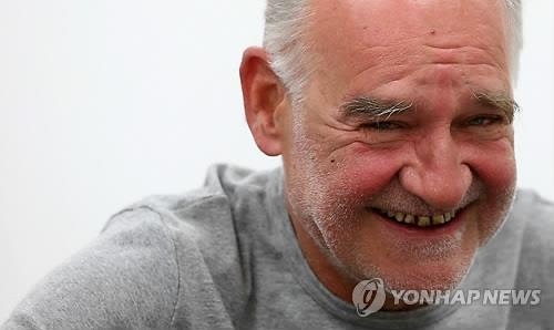 <부산영화제> 벨라 타르 "이미 내 안에 있는 걸 다 쏟아냈다" | 연합뉴스