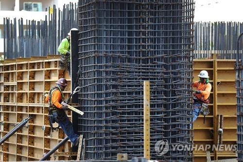 美 주간 실업수당 20만6천 건…2만7천 건 감소