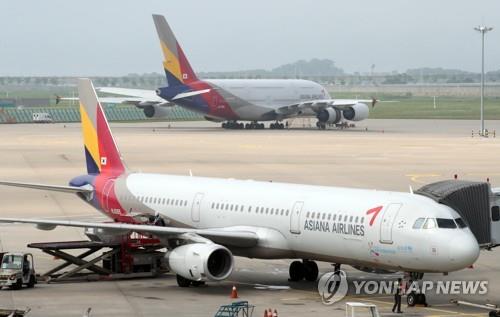 '최고령급' 아시아나 여객기 기체결함…마닐라行 9시간 지연