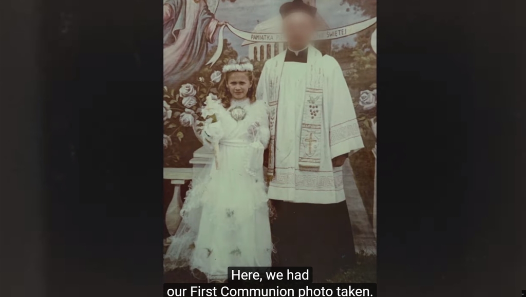 가톨릭 사제의 아동대상 성범죄를 다룬 다큐멘터리 영화의 한 장면