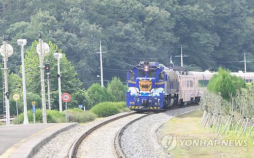 천안 직산역서 50대 남성 열차에 치여 숨져