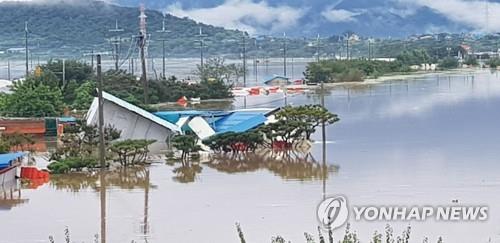 폭우에 잠긴 구례마을[연합뉴스 자료사진]
