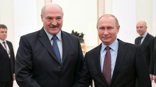 푸틴 대통령(오른쪽)과 루카셴코 대통령 [리아노보스티=연합뉴스 자료사진]