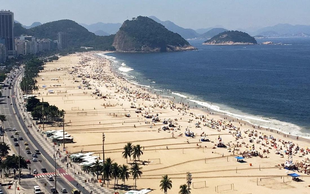 브라질 리우시의 대서양 해변