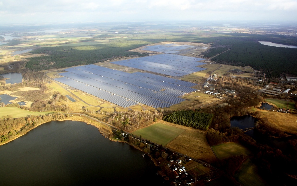 한화큐셀이 건설한 독일 브란덴부르크 위치한 태양광 발전소