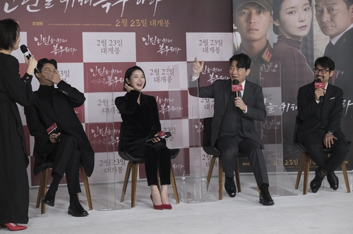 영화 '인민을 위해 복무하라' 연우진, 지안, 조성하, 장철수 감독(왼쪽부터)