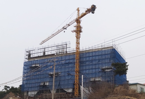 공사장서 낙하물 맞은 중국인 사망…중대재해법 적용(종합)