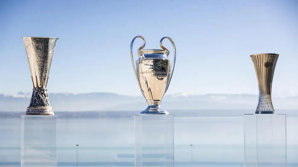 UEFA 챔피언스리그 우승컵