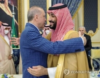 사우디 왕세자, 카슈끄지 암살 후 터키 첫 방문