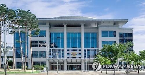 "외국인 계절근로자를 홍보대사로"…전북도의원 '엉뚱 발언'