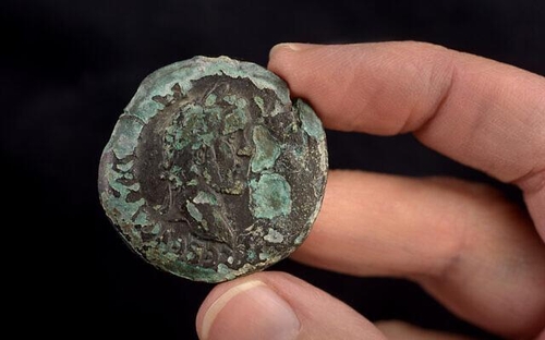 이스라엘 바다에서 발견된 로마제국의 동전