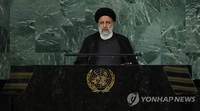 이란 대통령, 머리스카프 착용 거부하자 CNN 인터뷰 일방 취소