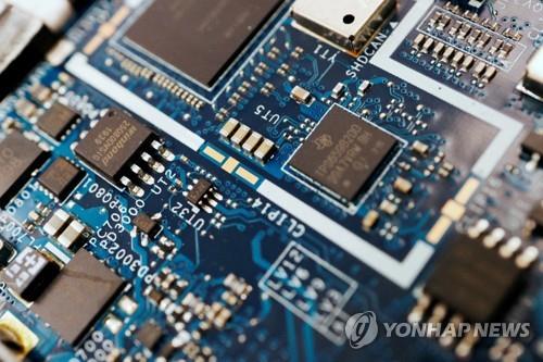 美, 반도체장비·AI용 칩 對中 수출 통제…삼성·SK는 별도심사