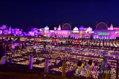  전국이 불빛으로 가득…인도 '빛의 축제' 디왈리