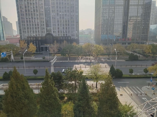 한산한 베이징 중심가 도로