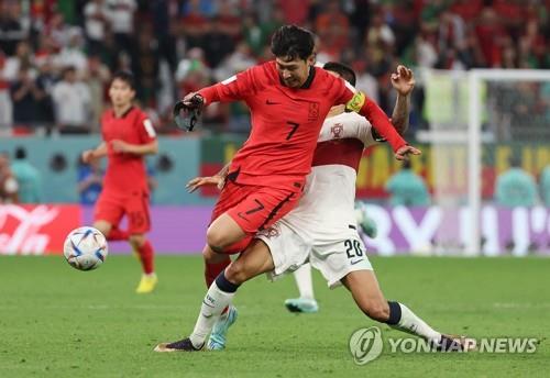 [월드컵] 中매체 "늘 뚝심 강했던 한국축구, 당당히 16강행"