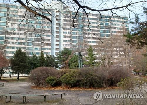 [2023 공시가격] 잠실주공5 보유세 3년전의 절반…다주택 감세 더 큰폭(종합2보)
