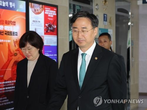 해병 前수사단장, 수사심의위 신청…혐의 '집단항명 수괴→항명'