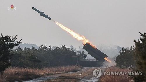 북한, 신형 지상대해상 미사일 '바다수리-6형' 발사