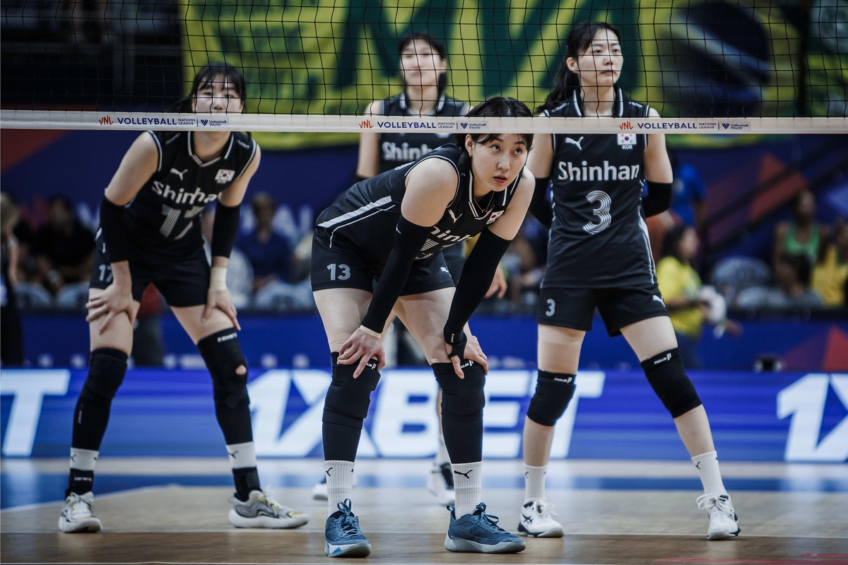 VNL에 나선 한국 여자배구대표팀 / 국제배구연맹 홈페이지 캡처.