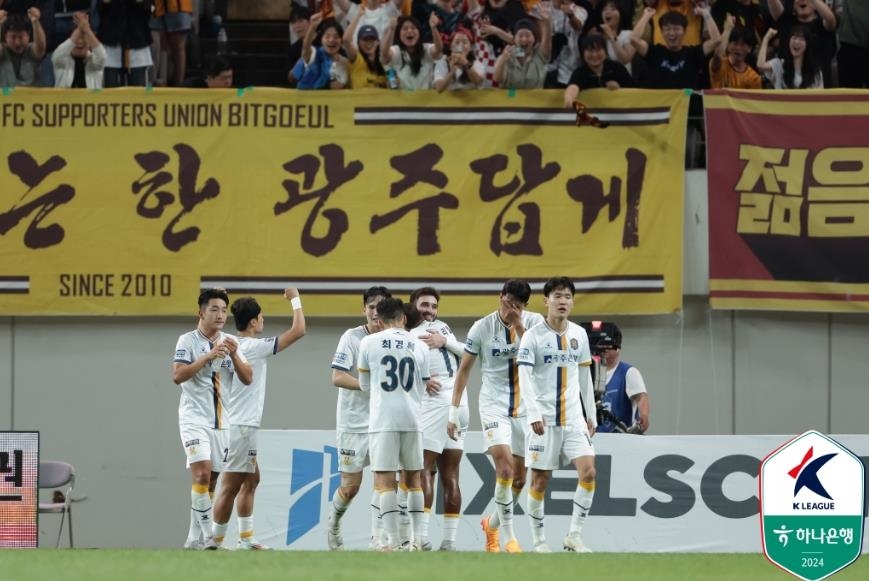 광주, 서울에 2-1 승