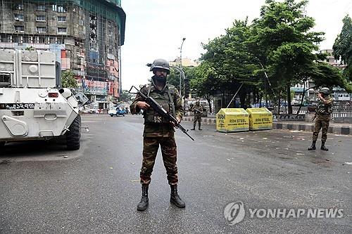 경계서는 방글라데시 군인들