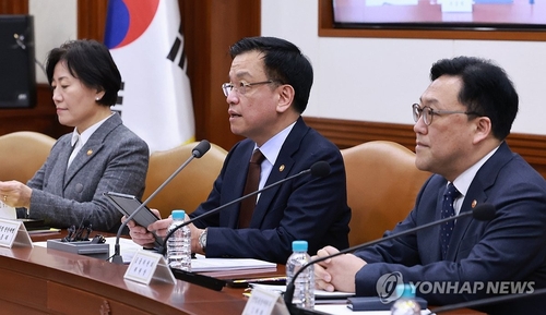 정부 첨단전략산업기금 50조…반도체·배터리 등에 100조 지원